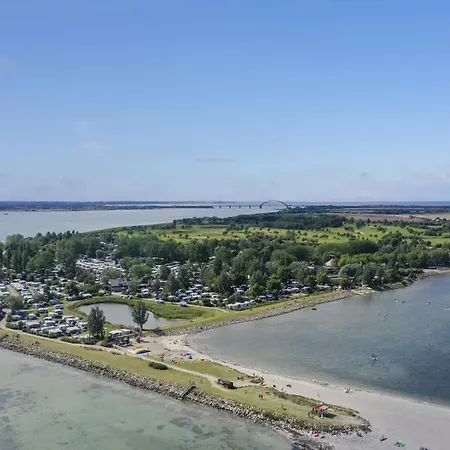 F995 At Wulfener Hals, Fehmarn Feriehus Wulfen auf Fehmarn
