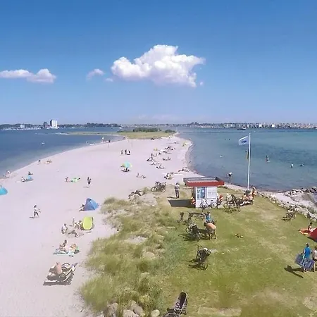 F995 At Wulfener Hals, Fehmarn Feriehus *