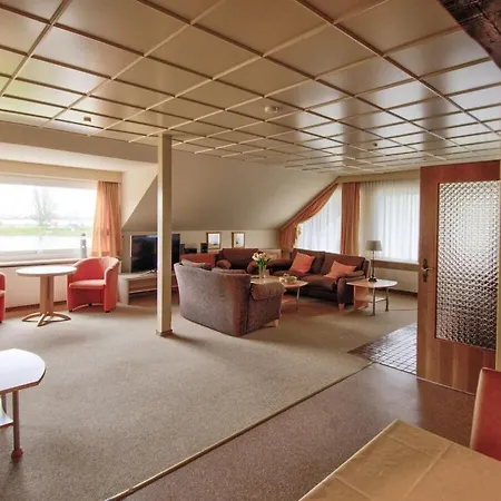 F995 At Wulfener Hals, Fehmarn *