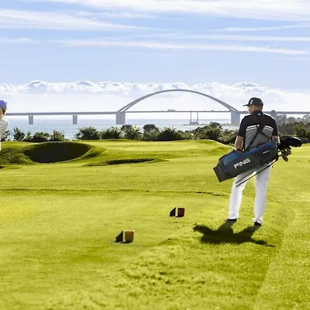 F995 At Wulfener Hals, Fehmarn Feriehus *